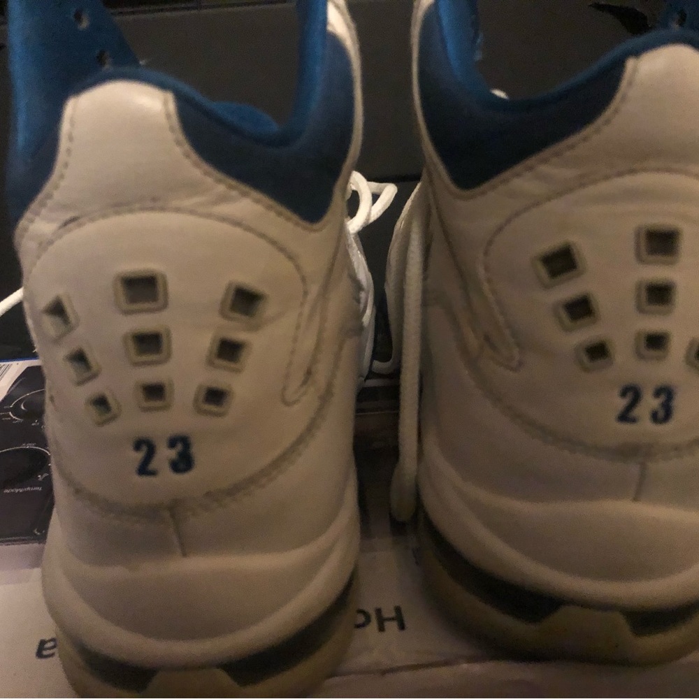 Boys size 7 youth Jordan’s
